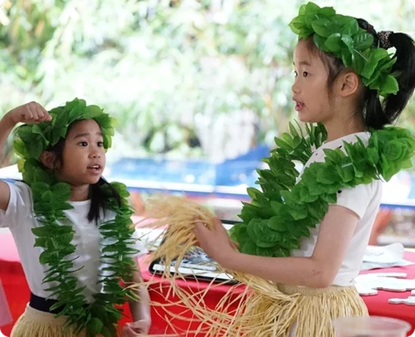 Student‑built national culture models displayed during KLIS PBL International Day